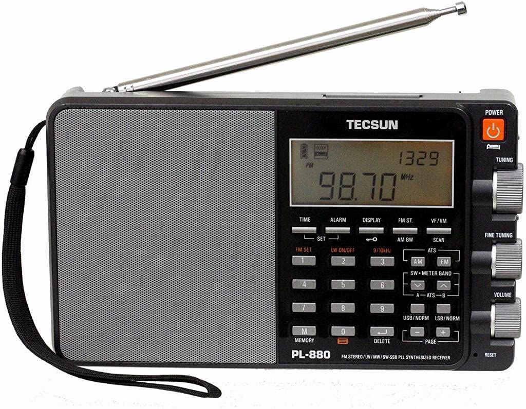 Tecsun PL880 portable radio